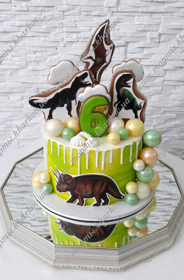 Торт для мальчика на 6 лет с динозаврами.