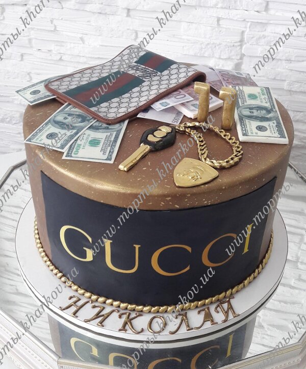 Фото торт gucci