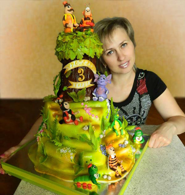 Здравствуйте,  меня  зовут Наталья. Если Вам нужен вкусный и красивый эксклюзивный  торт, то  Вы на правильном пути. Мои торты полностью домашнего  приготовления и  из натуральных продуктов